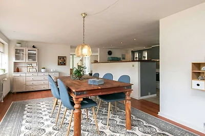 8 osob apartament w Hals