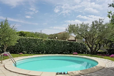 Villa moderna con piscina privata
