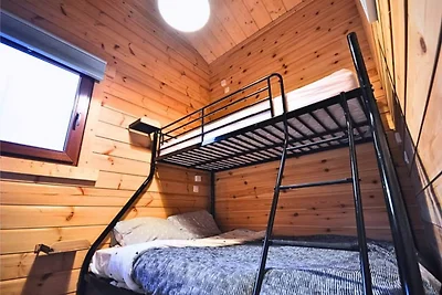 Ardennenchalet mit Balkon und Sauna