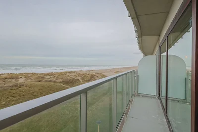 Rustig appartement met balkon, uitzicht op...