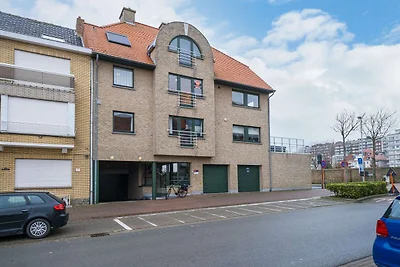 Lichtdurchflutete Wohnung in Strandnähe