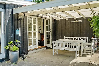 4 Personen Ferienhaus in Væggerløse-By Traum