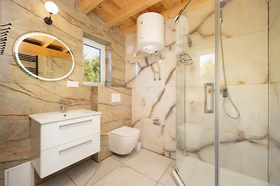 Ganzjähriges Ferienhaus mit Kamin und...