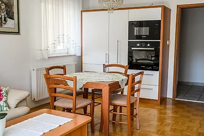 Sunny and Spacious Apartments with Terrace ne...