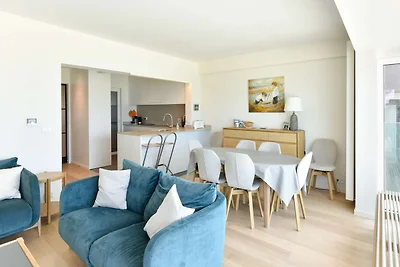 Apartment direkt am Meer mit privater Garage