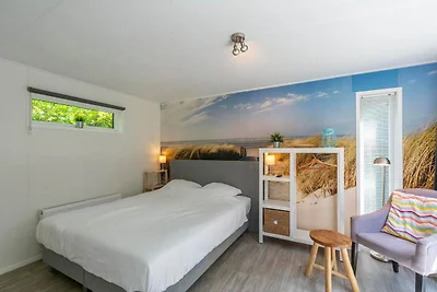 Chalet auf Texel nahe Strand und Wald