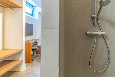 Entspannte und stimmungsvolle Villa für 6 Per...