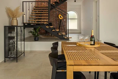 Villa Royal Stone mit Pool in Jezera