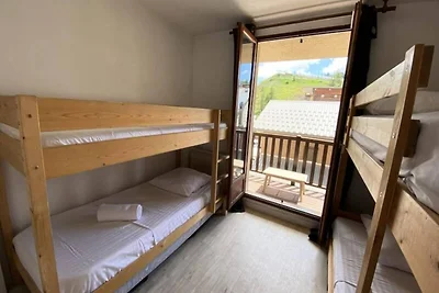 06cc: Valberg Apartment Heart of Station