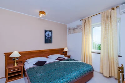 Apartments Nicol - Two-Bedroom Apartment with...