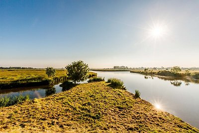 Stacaravan met gedeeld zwembad