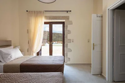Nuova villa Melidoni con piscina