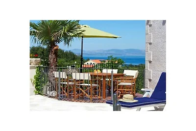 Villa a Mirca, Brač con piscina