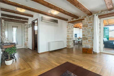 Villa en Labincă con piscina