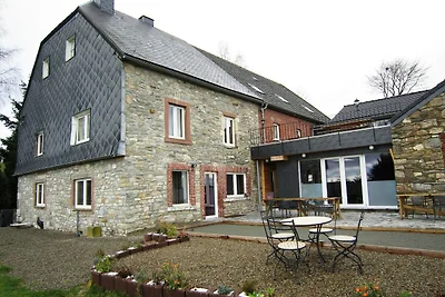 Vakantiehuis in Libomont met sauna en jacuzzi