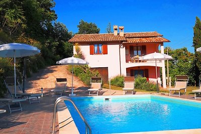 Komfortable Villa in Acqualagna mit...