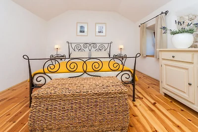 Schattig huis vlakbij zee met privéterras