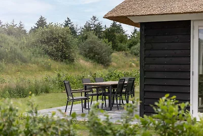 Villa in paglia con sauna nel parco vacanze
