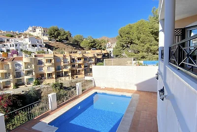 Villa a Nerja con piscina e vicino alla...