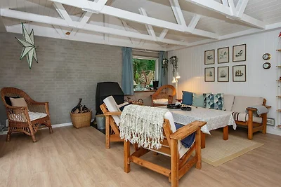6 person holiday home in Glesborg