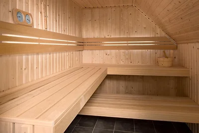 Villa junto al lago Veerse Meer con sauna