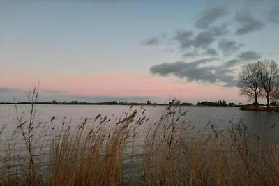 Chalet in Friesland mit eigenem Anlegesteg