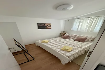 Apartment Didovi Dvori 2 with jacuzzi