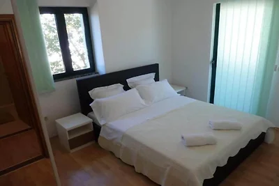 Apartments Mlikota - Two Bedroom Apartment wi...