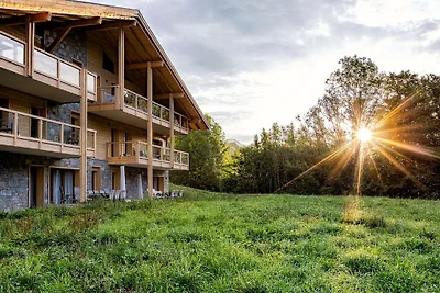 Chalet in den Alpen mit Bergblick
