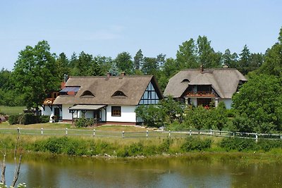 Ferienhaus mit Reetdach, Rekowo
