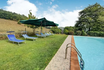 Moderne Villa in Radicofani mit Pool