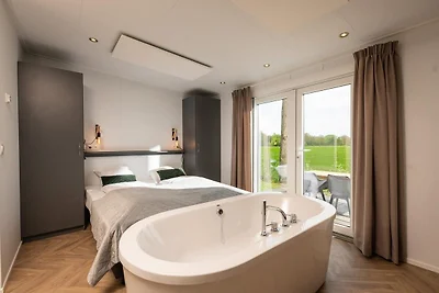 Luxuriöse Panorama-Lodge mit Whirlpool
