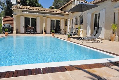 Villa indipendente con piscina privata