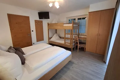 Landhausidylle mit Bergblick nahe Skilift