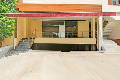 Hotel O Kathauta Jheel Malhaur