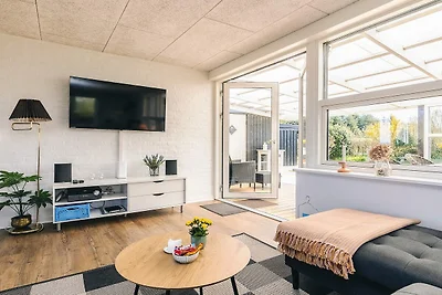 6 person holiday home in Vinderup-By Traum