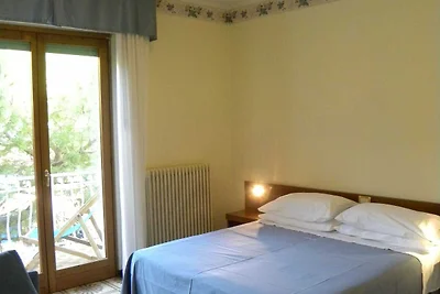 Appartamento a Pietra Ligure con balcone o te...