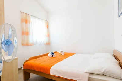 Cozy Apartments in Zadar with Sea and Mountai...