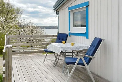 7 persone case ad LYSEKIL