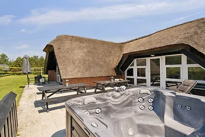 Tranquil Beach Retreat - By Traum...