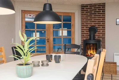 12 Persone case ad Oksbøl