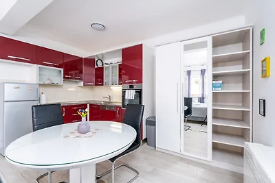 Studio Apartment Feather - Studio Apartment w...