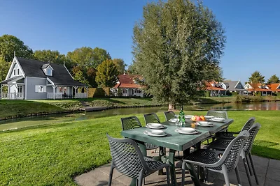Komfortable Villa mit Veranda, nahe am...