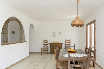 Schöne Ferienwohnung in Mont-roig Bahía mit...