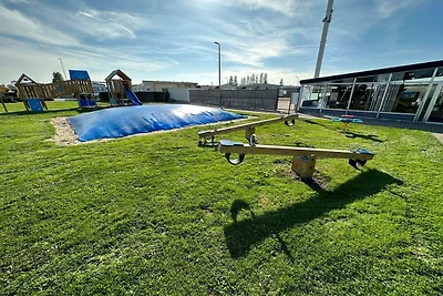 Mobilheim mit Garten und Terrasse (4+2)