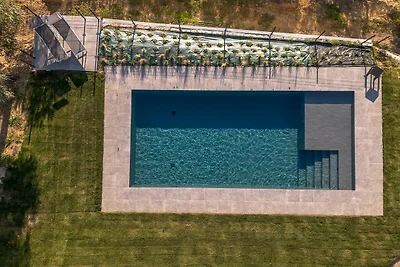 Villa in der Toskana mit Pool und Olivenhain