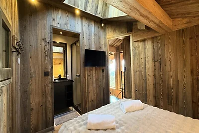 Chalet in Les Gets mit Jacuzzi & Blick