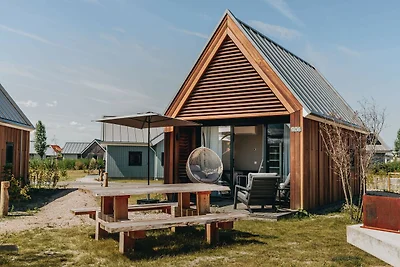 Modernes Tiny House mit Spülmaschine, Strand ...