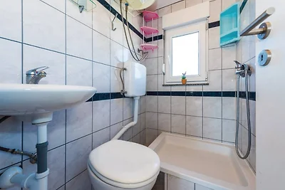 Wohnung, 350 m vom Strand Ponga entfernt