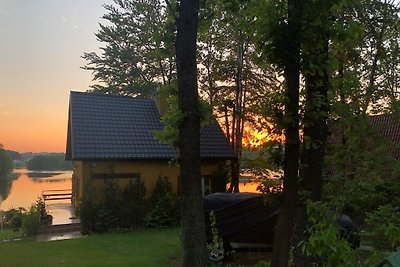 Casa de vacaciones en el lago Marchowo,...